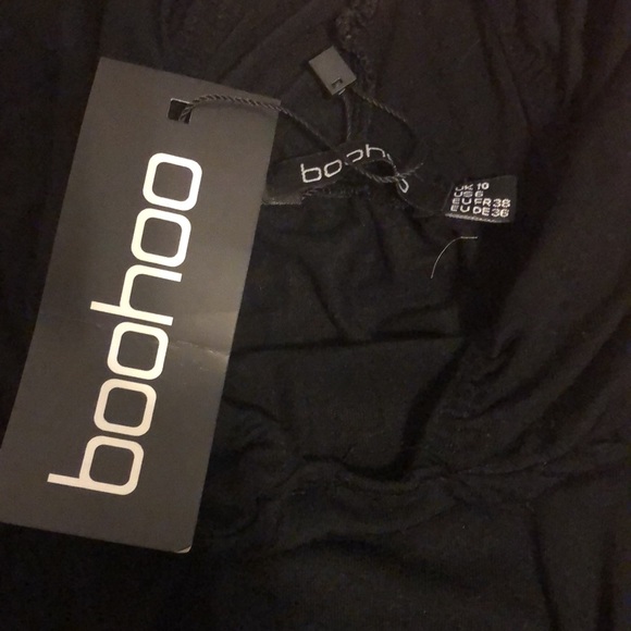 Boohoo Halter🎁Neck Bodysuit - Picture 2 of 7